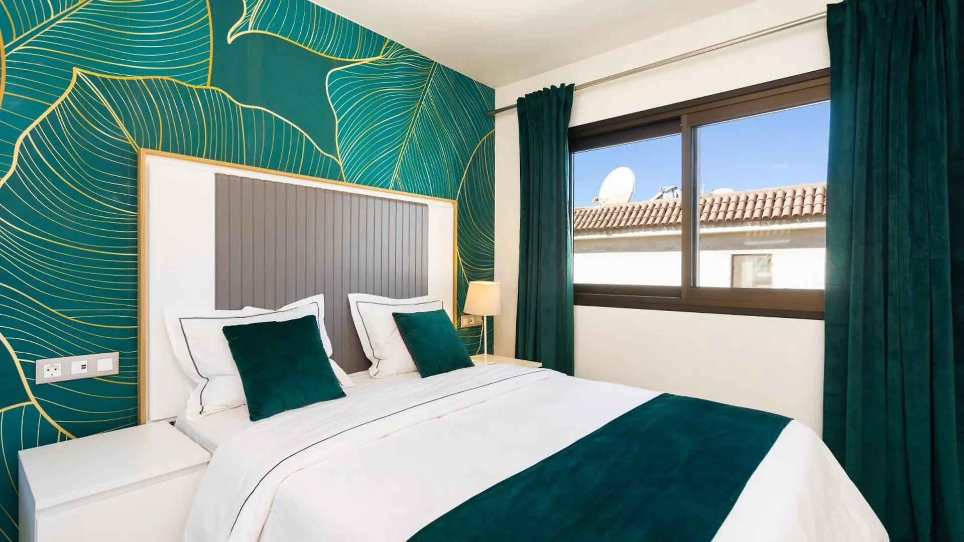 Sublime Sea View Frontline In Las Vistas Los Cristianos  Apartment